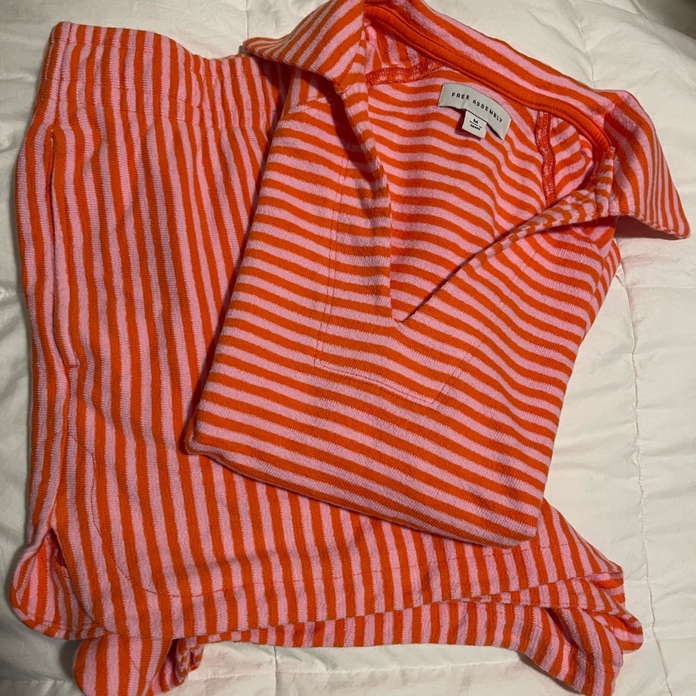 Free Assembly Lounge Set